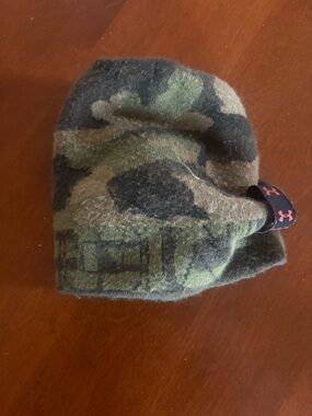 Under Armour Kids Camo Beanie in Olive & Black